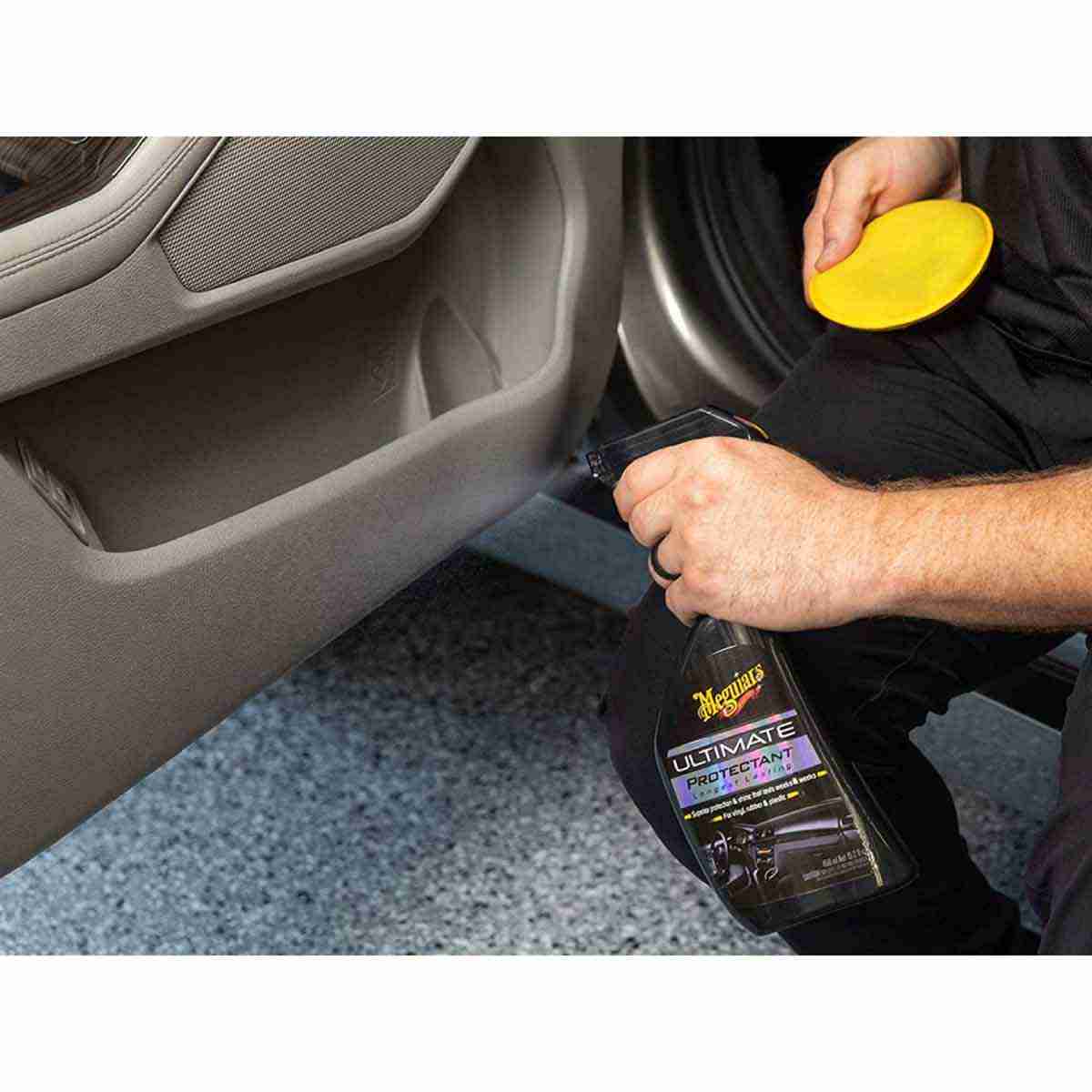 Meguiar's Ultimate Protectant Spray 15.2 oz. - Thumbnail 2