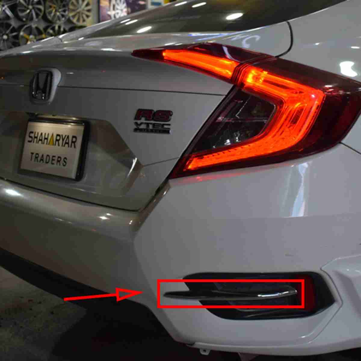 Back Bumper Reflector Chrome Trim For Civic-2016 to 2019 - Thumbnail 2