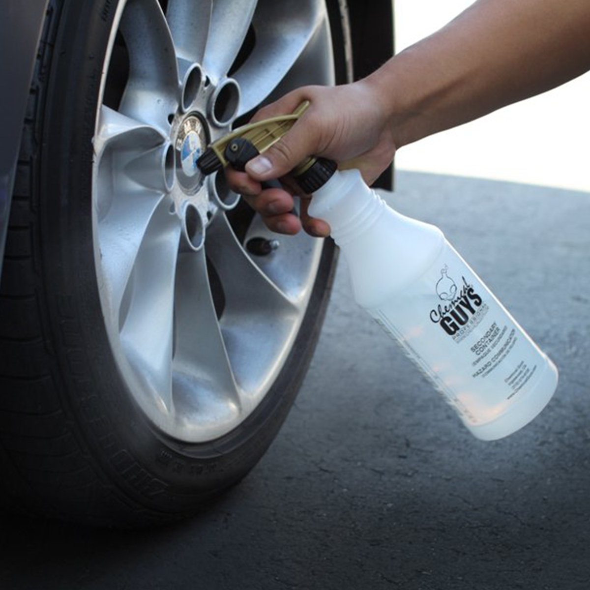 Chemical Guys Acid Resistant Gold Standard Trigger Sprayer (16 oz.) - Thumbnail 2