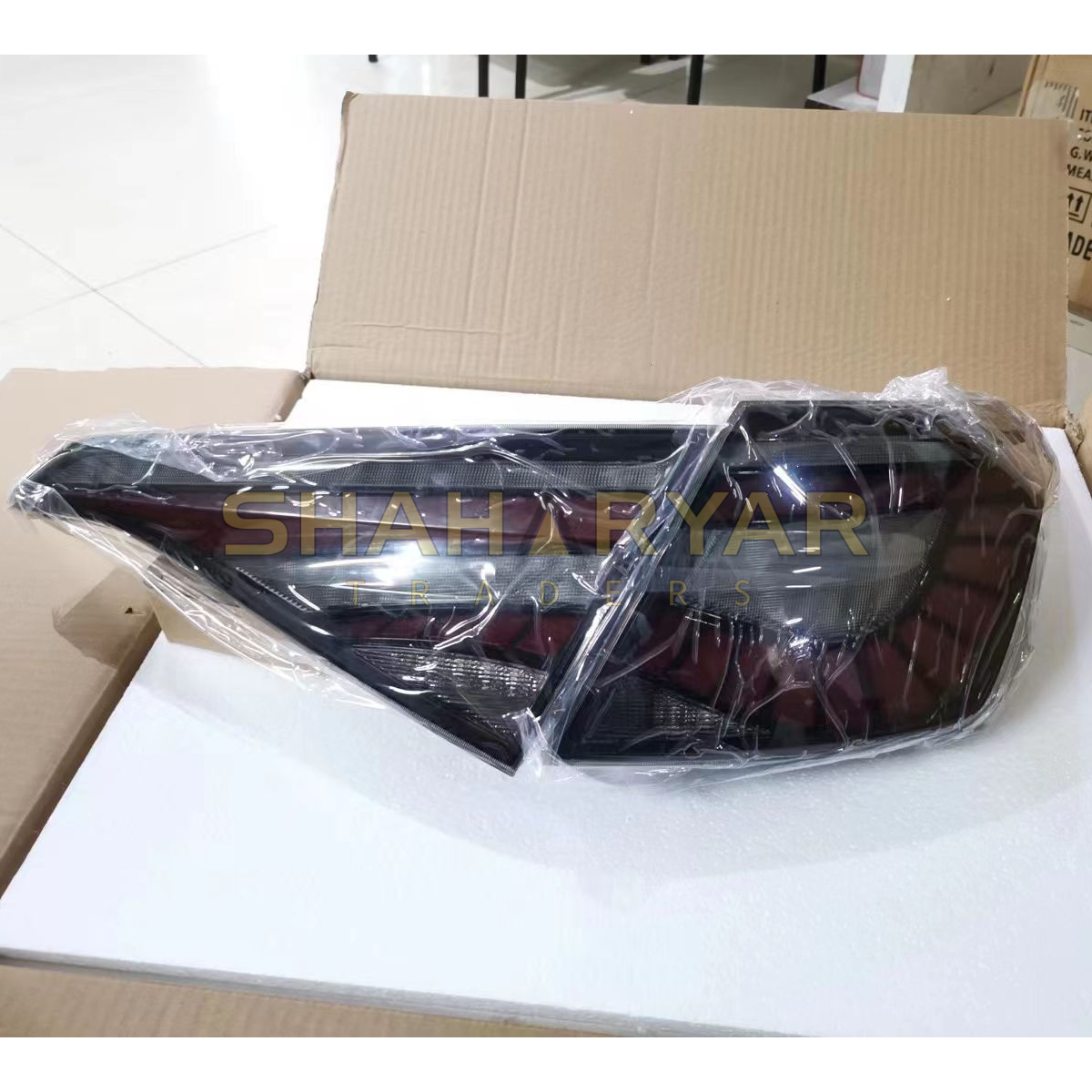 Honda Civic Back Smoked Red - Model 2022 - Thumbnail 2