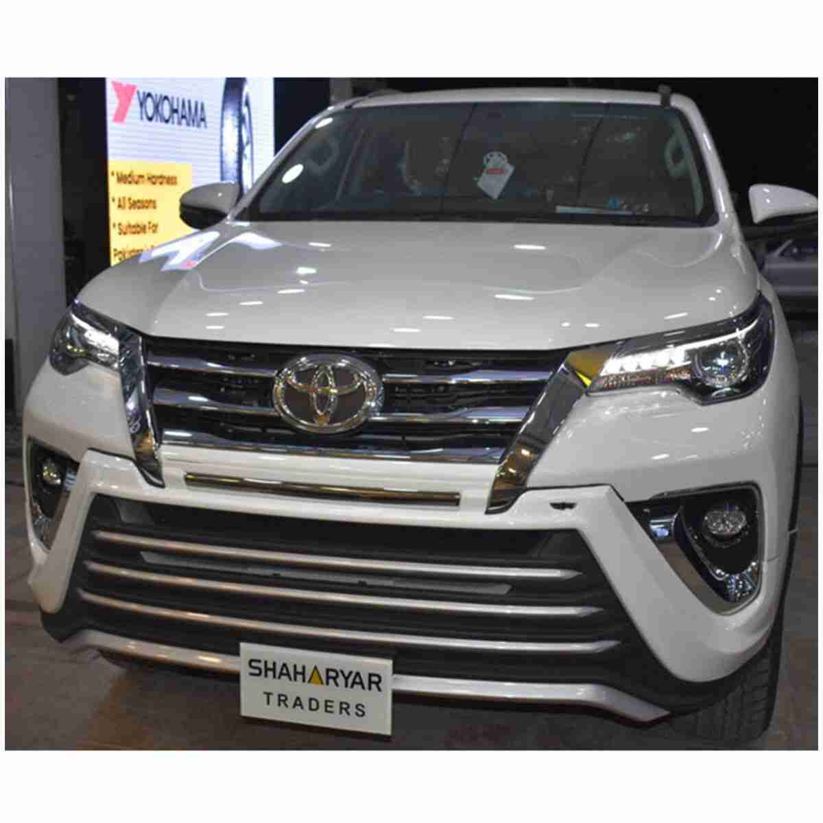 Toyota Fortuner 2017 to 2020 Zigma/Sigma Style Body Kit / Bodykit Thailand Version 1 - Thumbnail 3