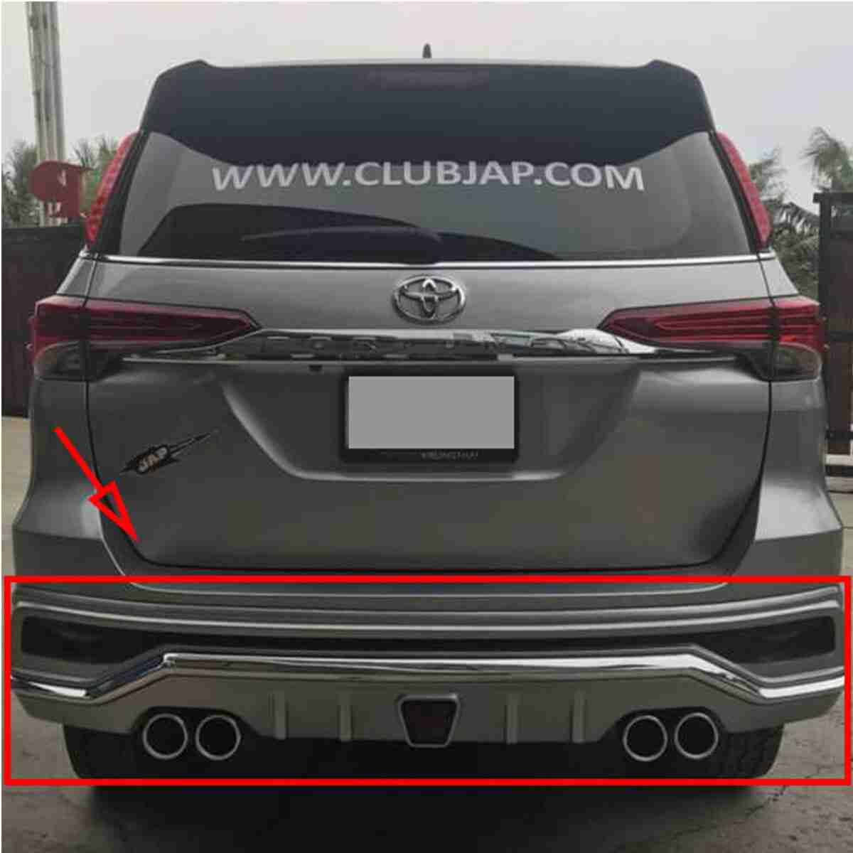 Toyota Fortuner 2017 to 2020 Zigma/Sigma Style Body Kit / Bodykit Thailand Version 2 - Thumbnail 2