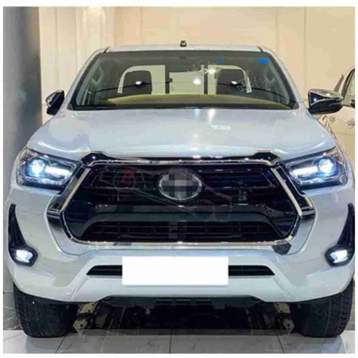 Head Lights For Toyota Hilux Revo 2021 - Thumbnail 2