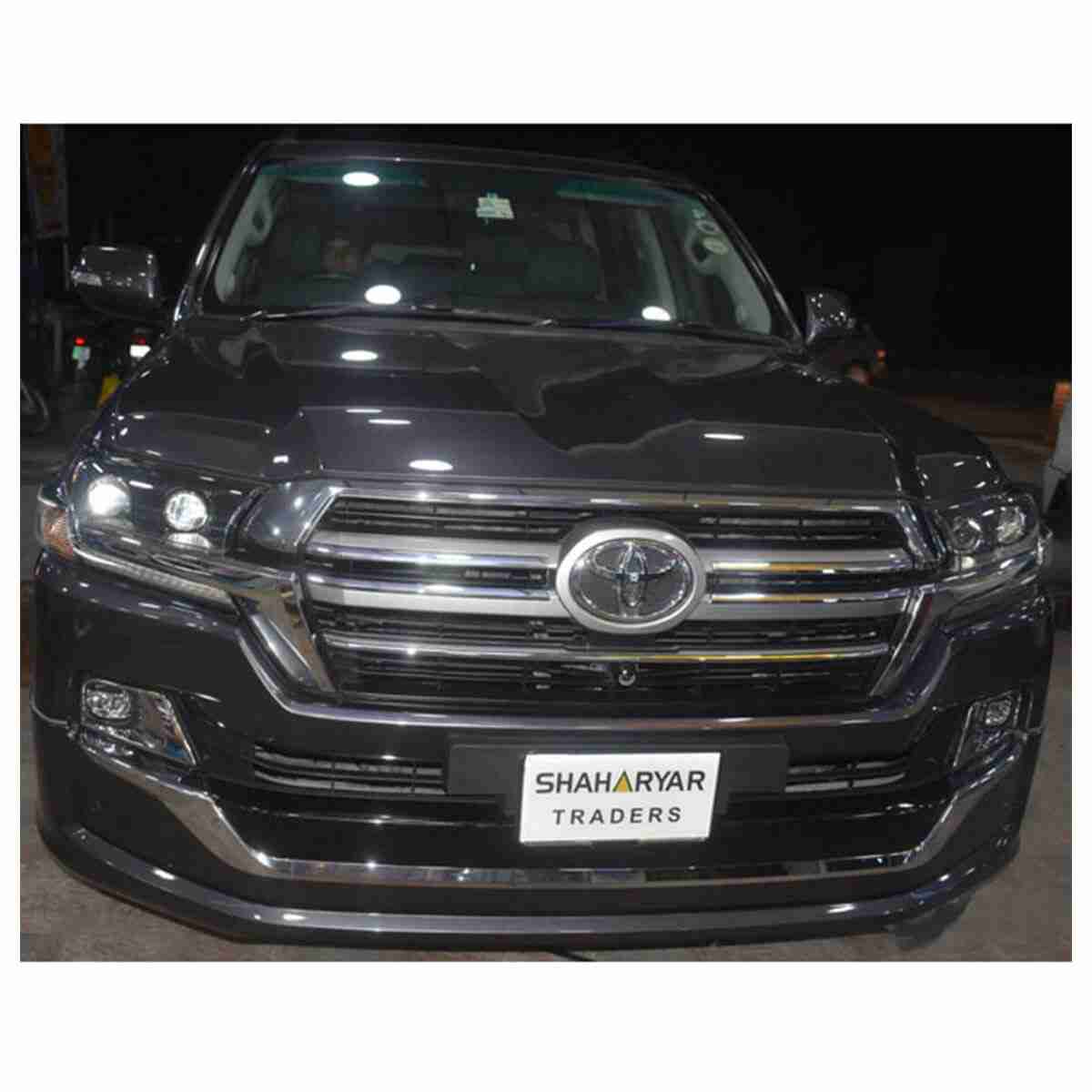 Toyota Land Cruiser FJ200 from 2008 to 2019 Face Lift - Uplift Conversion - Upgrade to Grand Touring With GXR Body Kit - Thumbnail 4