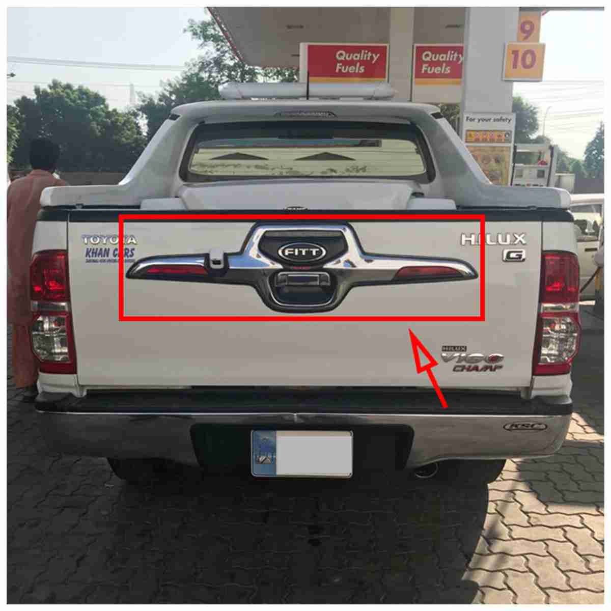 Toyota Hilux Vigo Champ 2005 to 2015 - Back - Rear Fitt Garnish Thailand - Thumbnail 2