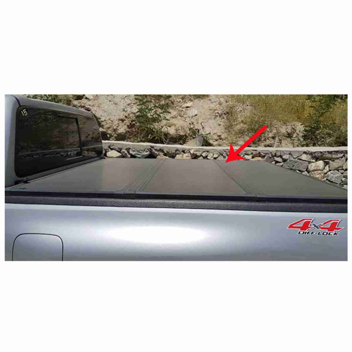 Toyota Hilux Revo 2016 to 2020 - Tri Folding Hard Lid - Thumbnail 3