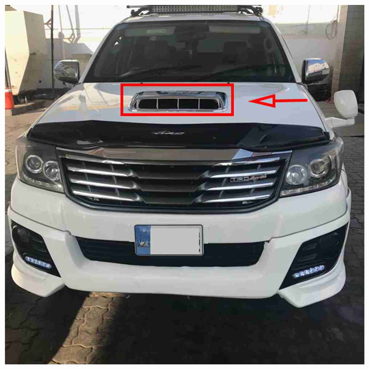 Toyota Hilux Revo 2016 to 2020 - Bonnet Scoop Chrome China - Thumbnail 2