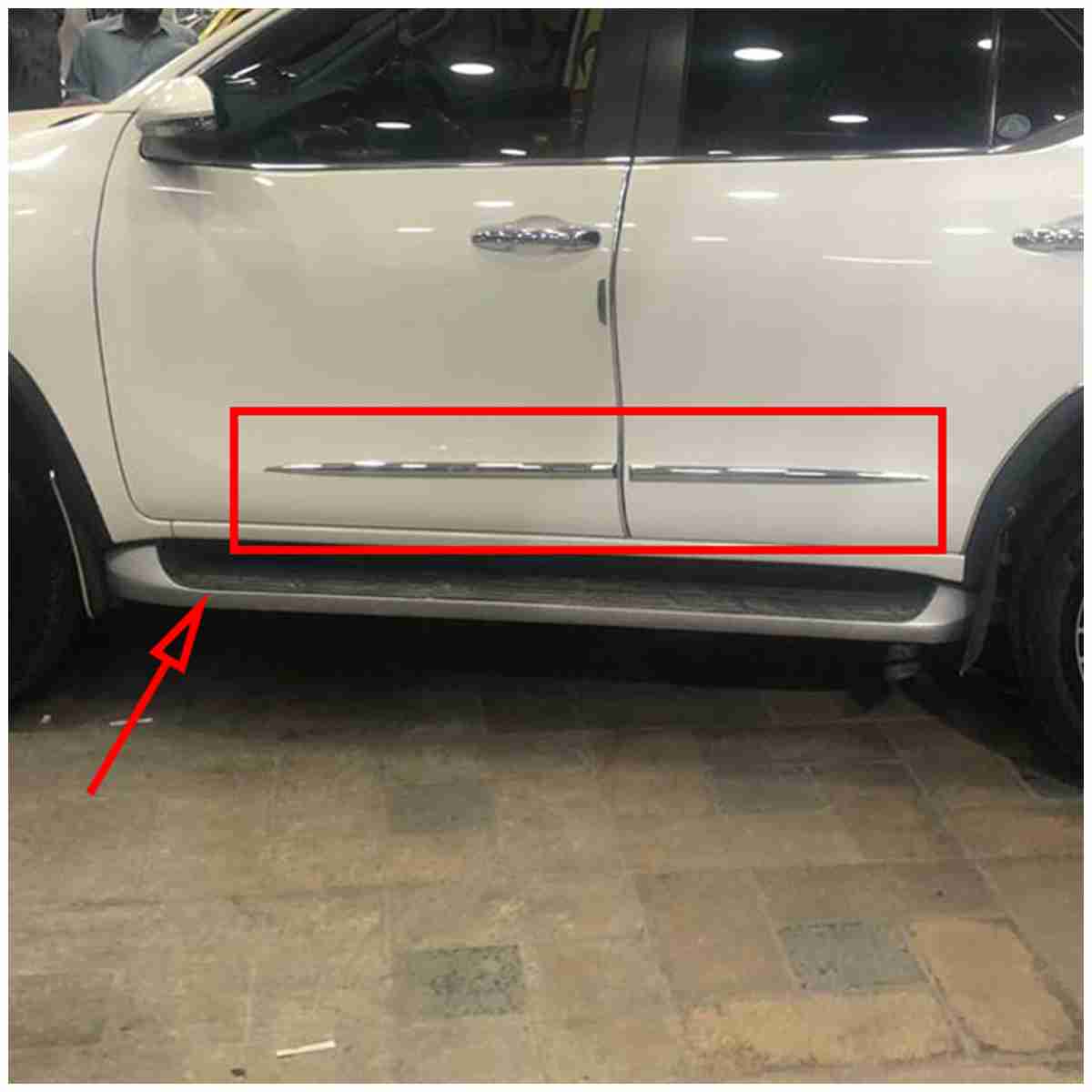 Side Door Chrome Moulding Universal - Thumbnail 2