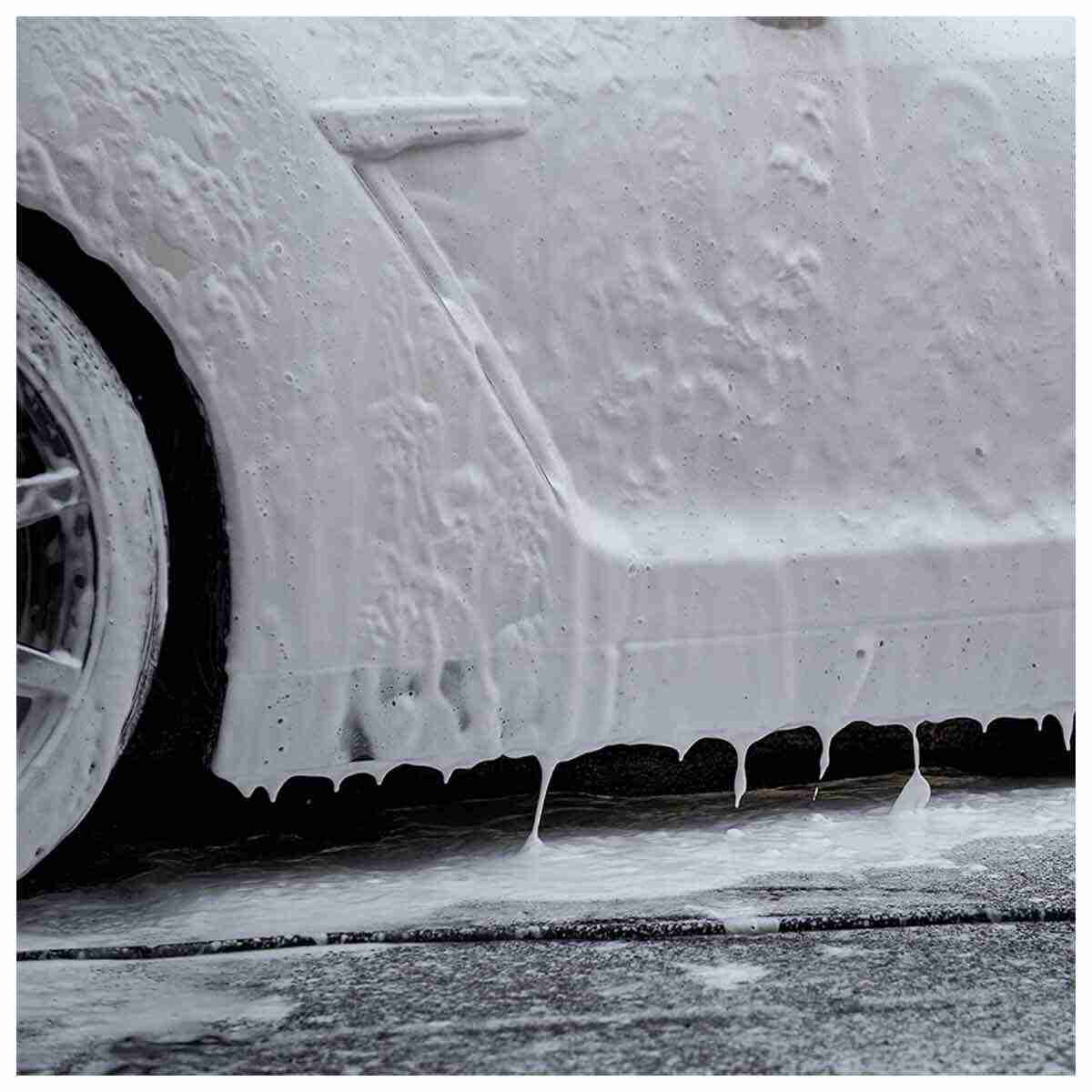 Chemical Guys Honeydew Snow Foam Car Wash Soap and Cleanser (16 oz) - Thumbnail 2