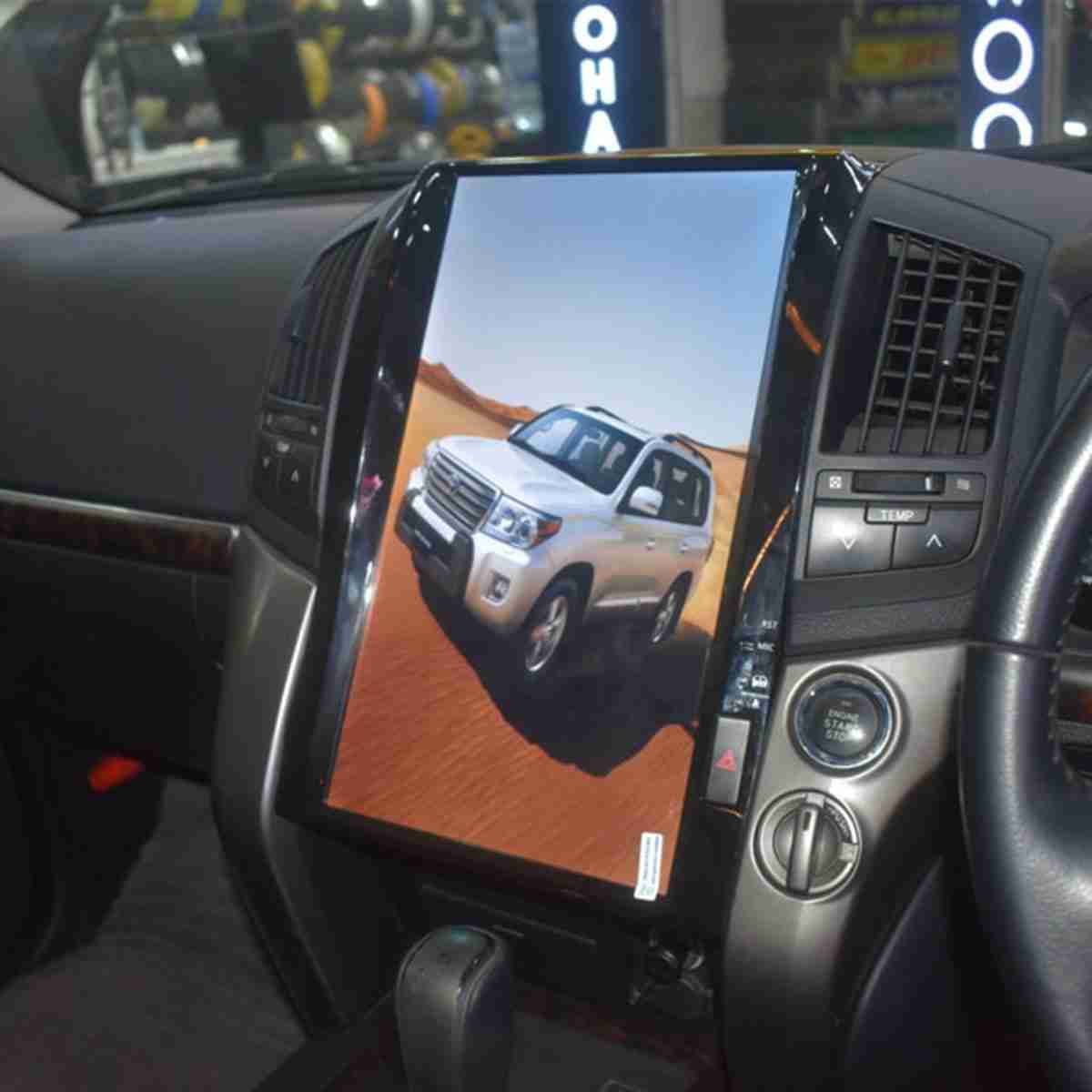 Toyota Land Cruiser FJ200 2009 to 2013 - Android Tesla IPS Display High Version 16 Inches - Thumbnail 2