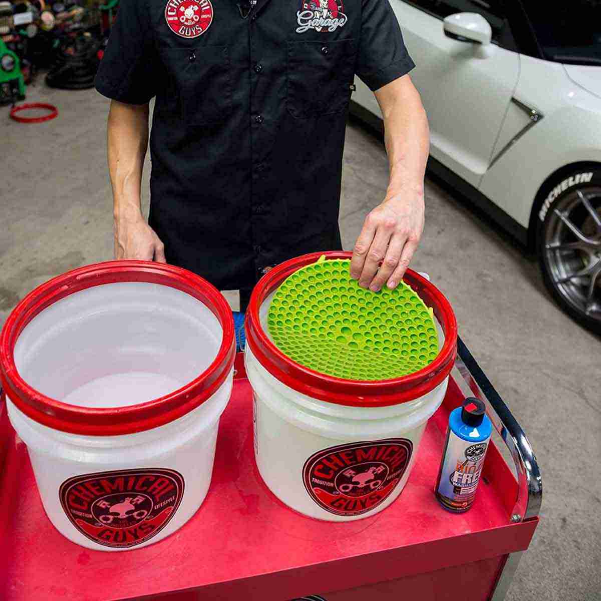 Chemical Guys Cyclone Dirt Trap-Car Wash Bucket Insert, Lime Green Color - Thumbnail 2